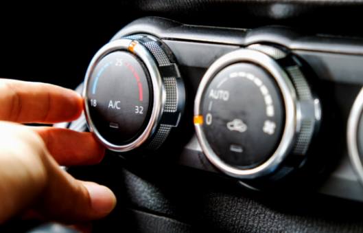 Den ultimate guiden for å forebygge lekkasjer i bilens aircondition